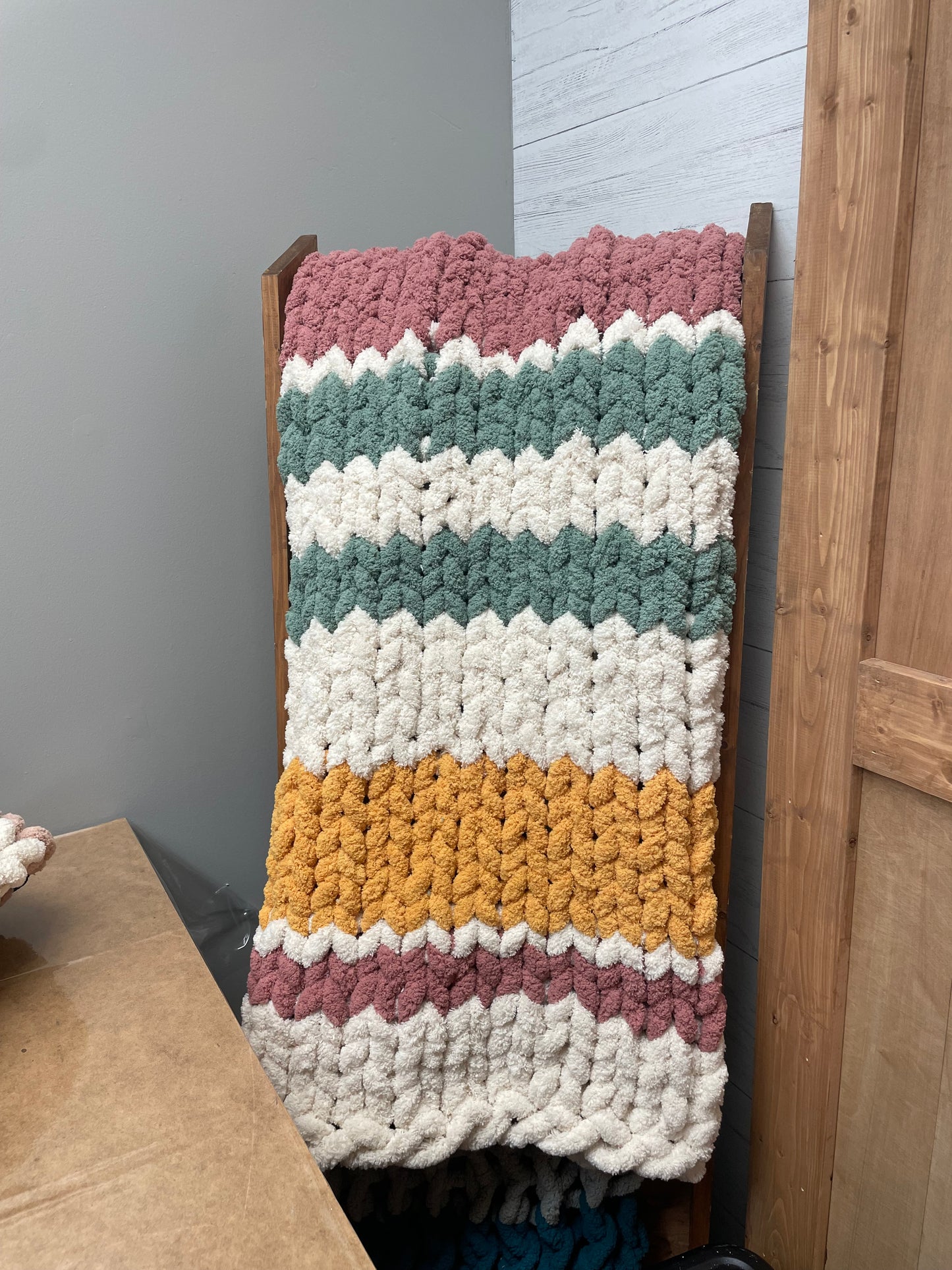 chunky knit blanket- 5 skein (all pattern options)