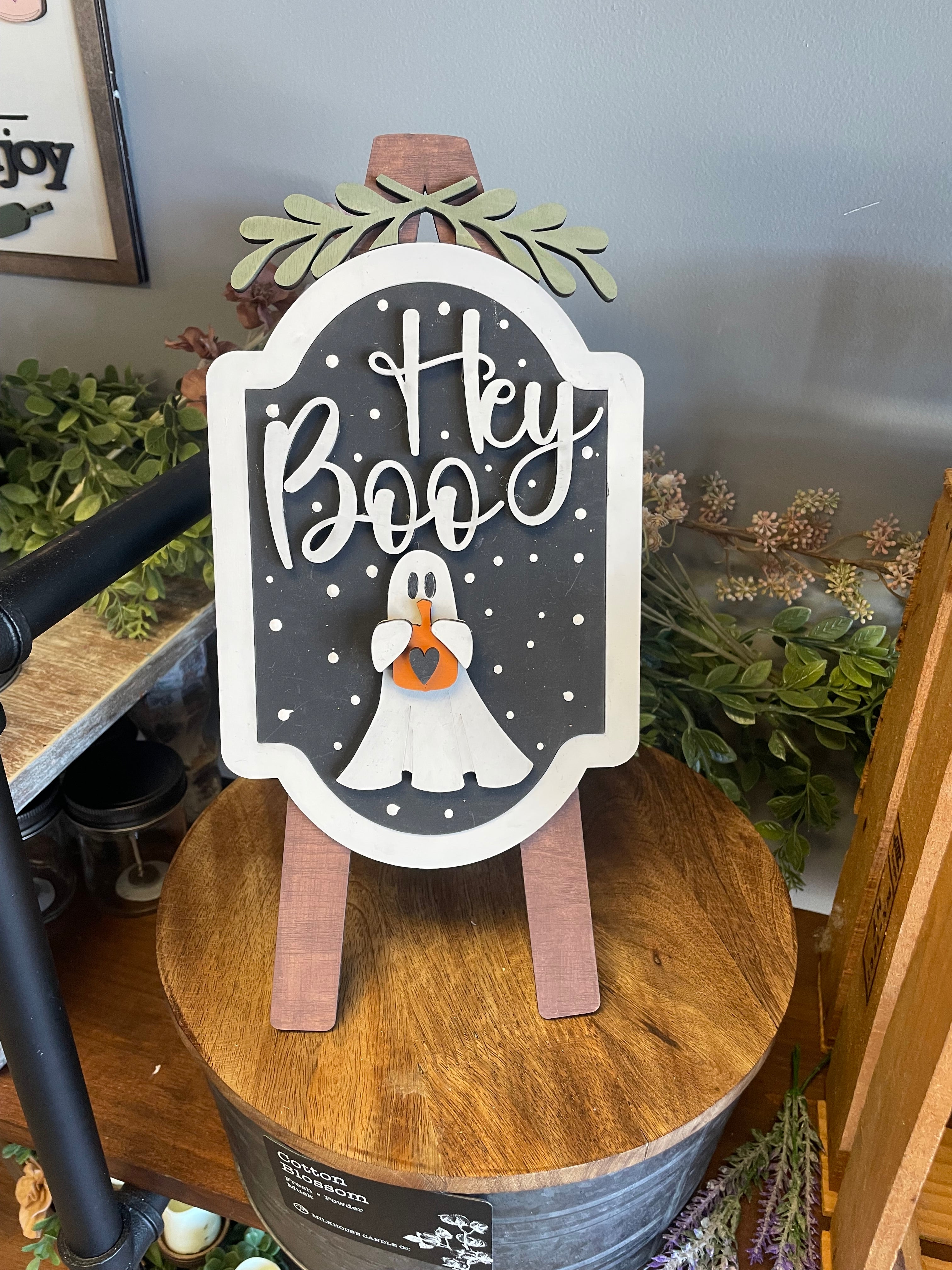 Table Top Easel- Hey Boo