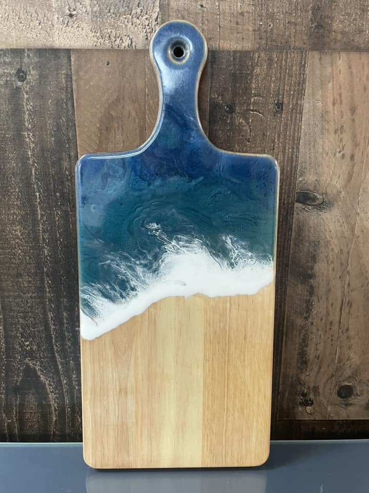 Epoxy Pour Cutting Board Plain- no engraving