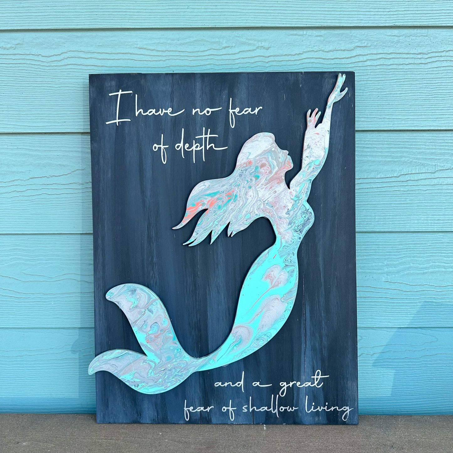 Mermaid no fear of depth