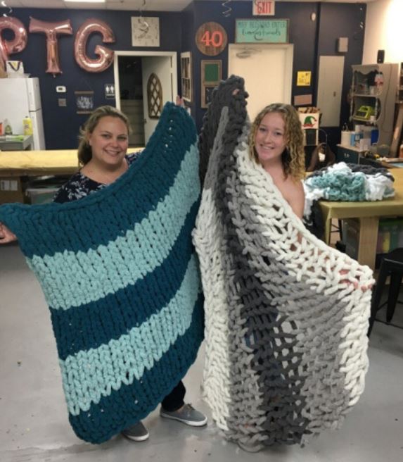 chunky knit blanket- 5 skein (all pattern options)
