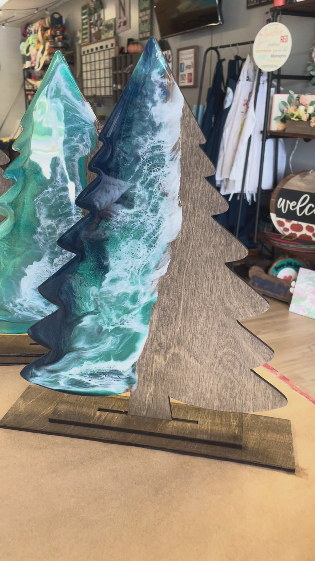 Epoxy Pour Christmas Tree