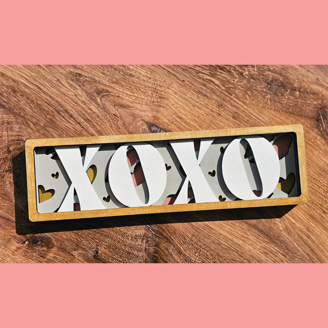 Xoxo layered sign
